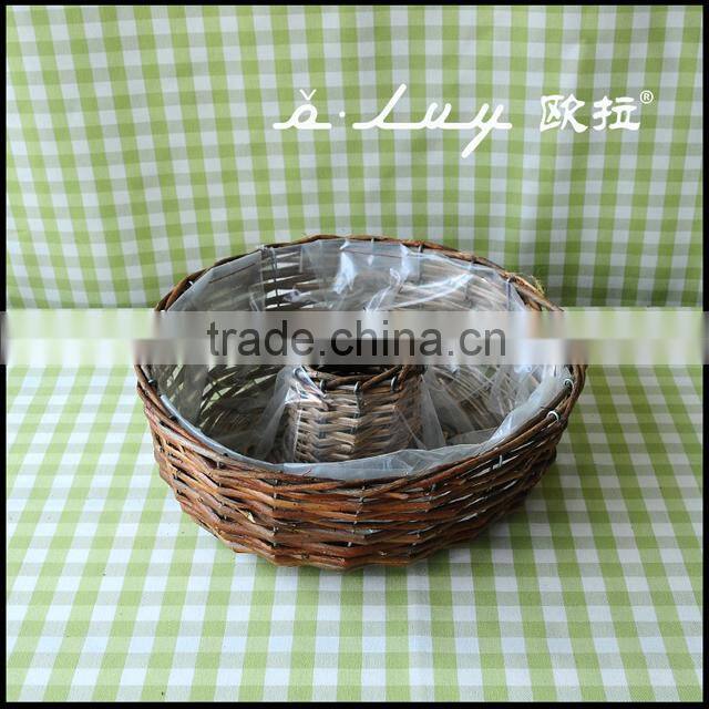 round wicker baskets with iron wholesale