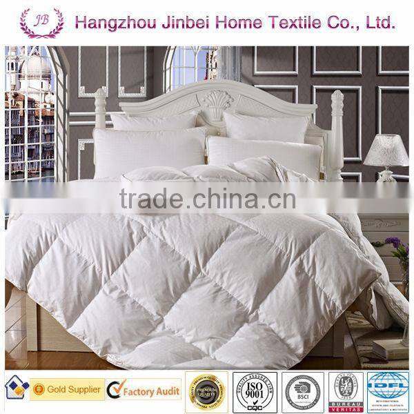 luxury five star hotel whit goose feather duvet