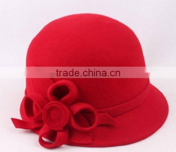 wholesale fashion women winter wool felt cloche hat with selt flower