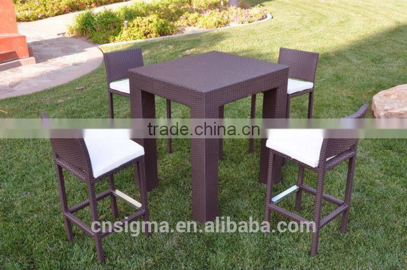 2017 Trade Assurance Most Popular PE Rattan Wicker unique Garden Bar Table set furniture