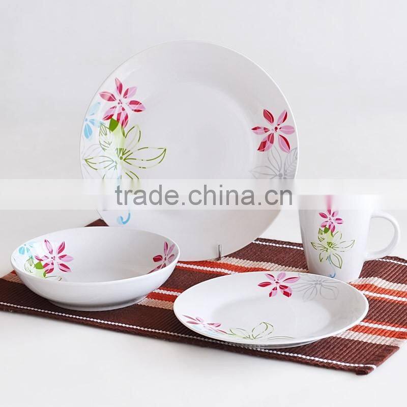 16pcs fine porcelain dinnerware set with Christmas decal