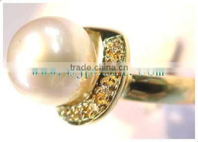 gold south sea pearl and gold ring