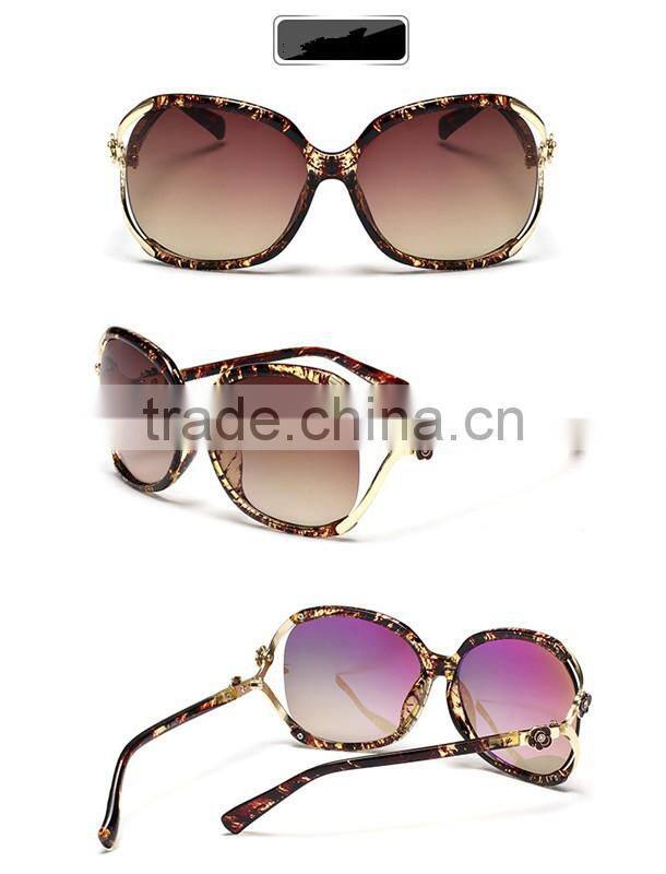 2016Europe Sunglasses Big box Small Ladies Fashion Fragrant Hill Camellia Driving Glasses Individuality