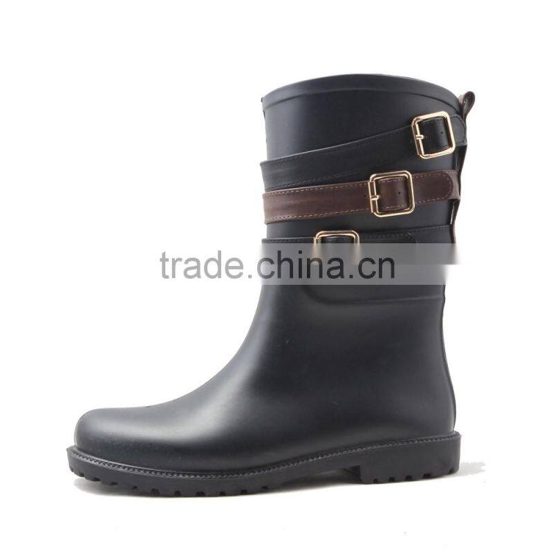 good shape mid-tube fashion rain boots for women from QINGHONG Factory