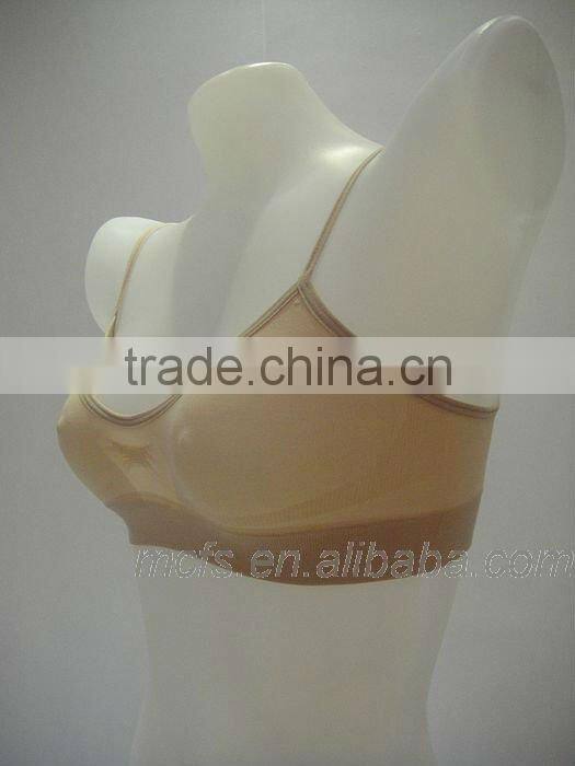 Hot & sexy seamless girl wear bra