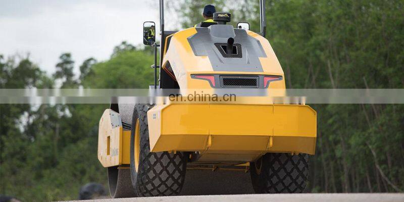 Small single drum road roller 11 ton operating weight CLG6611E with Cu-mmins engine