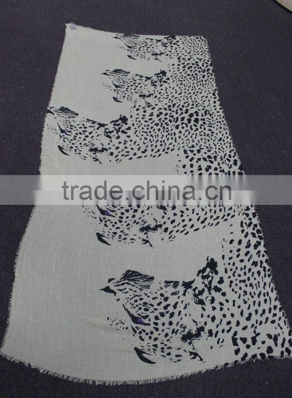wholesale 2015 scarfs hijabs new fashion office ladies scarf printed high quality OEM manufacture