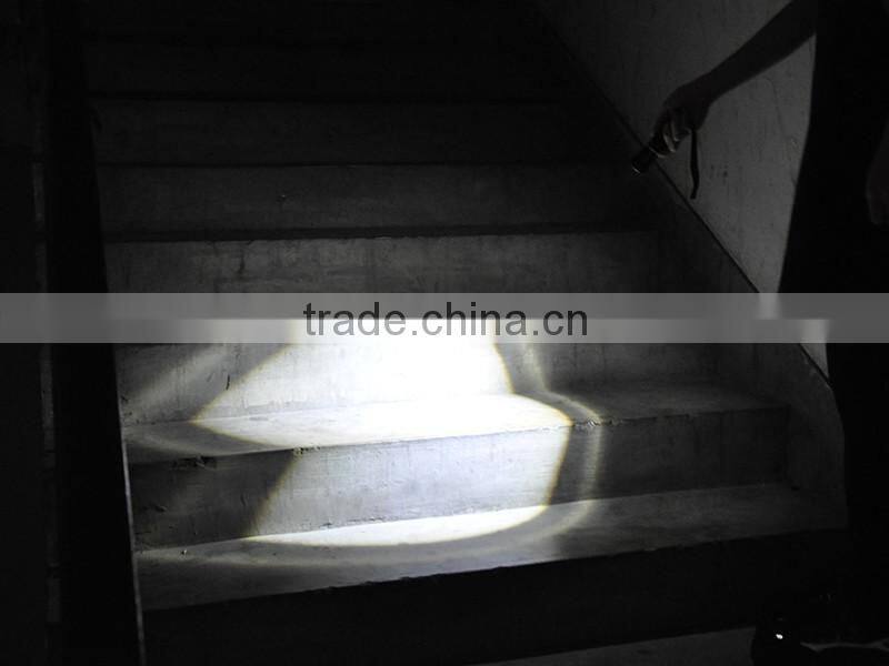 Zoom Focusing Q5 LED Flashlight for Hunting Hot selling