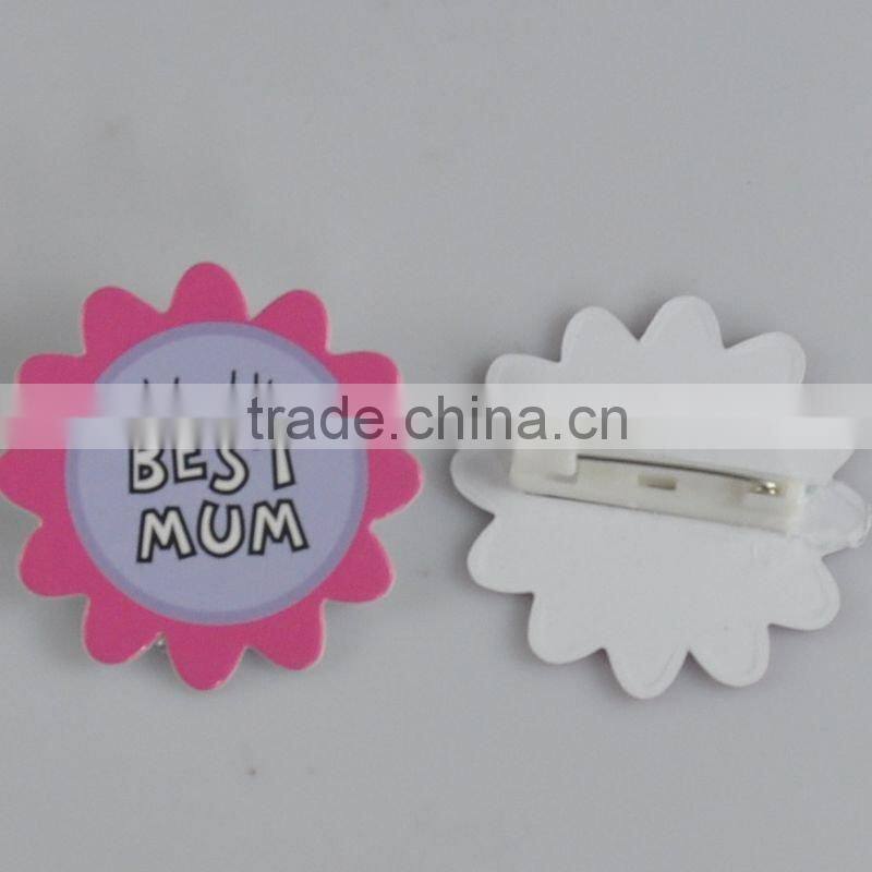 badge button with safety pin