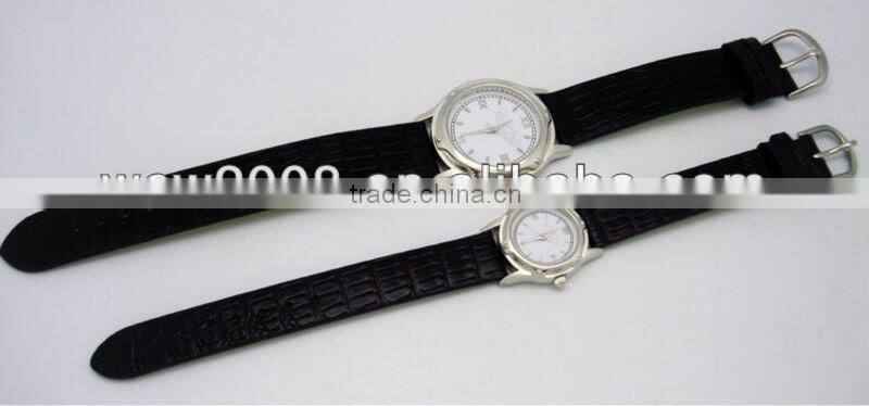 Classic pair couples wrist watch for gift set