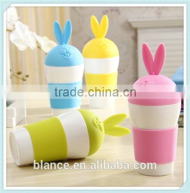 ceramic rabbit mug with cartoon rabbit style cute mug for gift