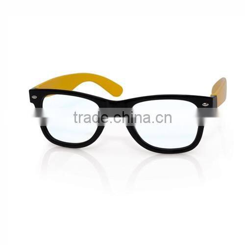 glasses with different colors lensens