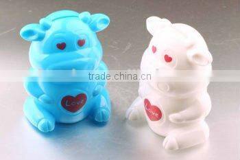 Wholesale plastic bull shape money box