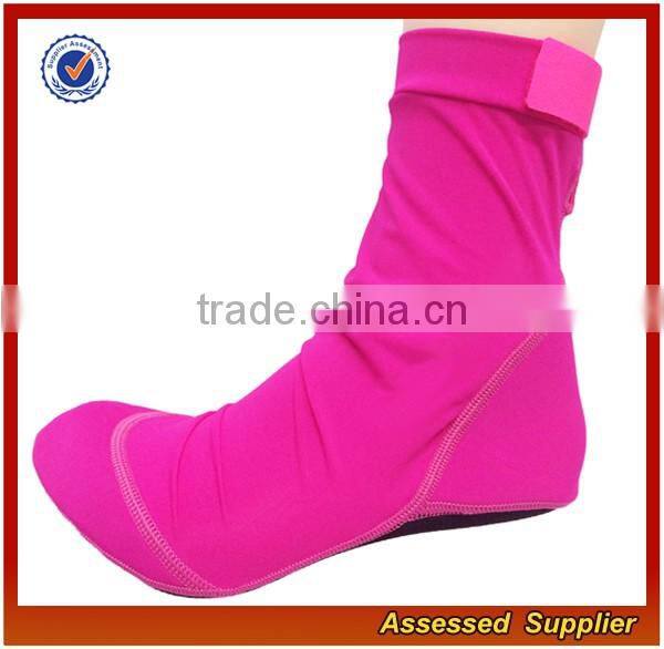 FXS156 Cheap Wholesale Waterproof Sand Socks Neoprene Beach Socks
