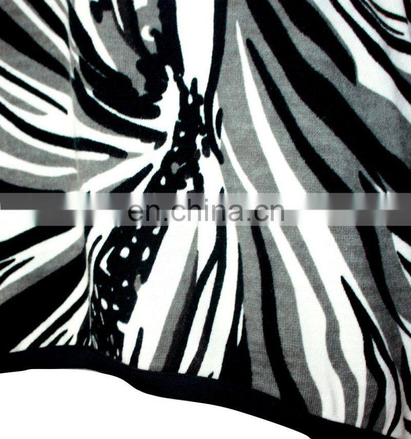 Abstract Paisley Worsted Round Neckine Tunic For Old Women