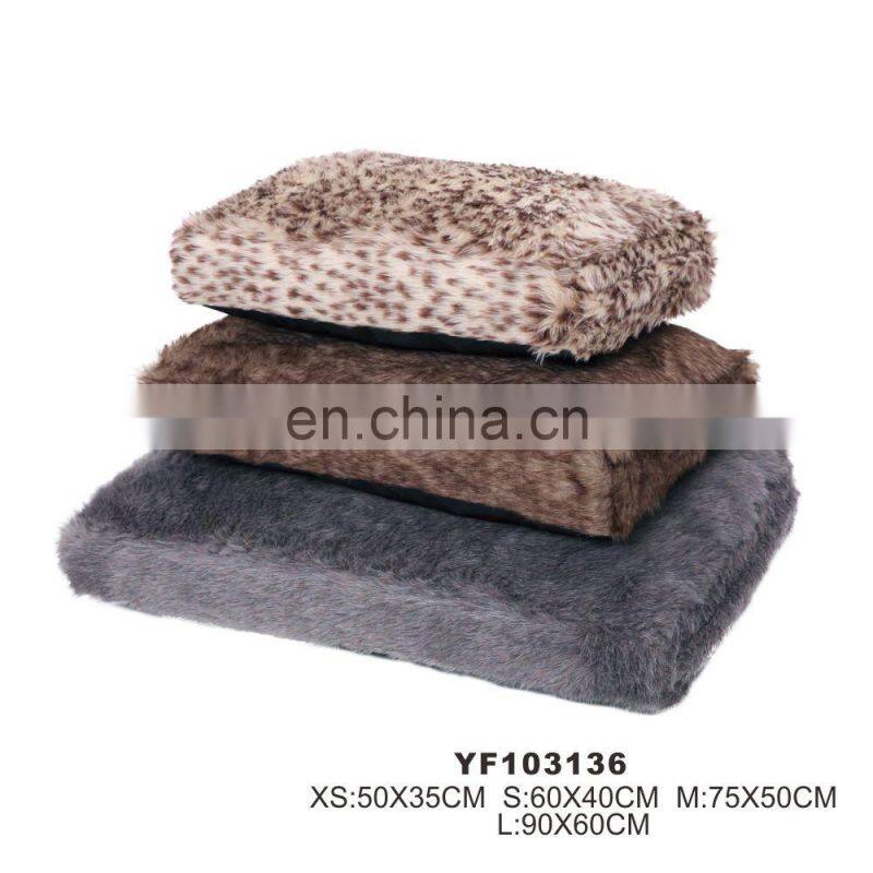 Wholesale Customized luxury warm soft Leopard dog beds