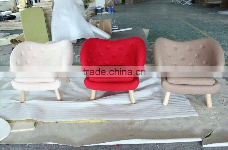replica fiberglass material elegant grace cashmere Finn Juhl Pelican Chair with solid wood frame