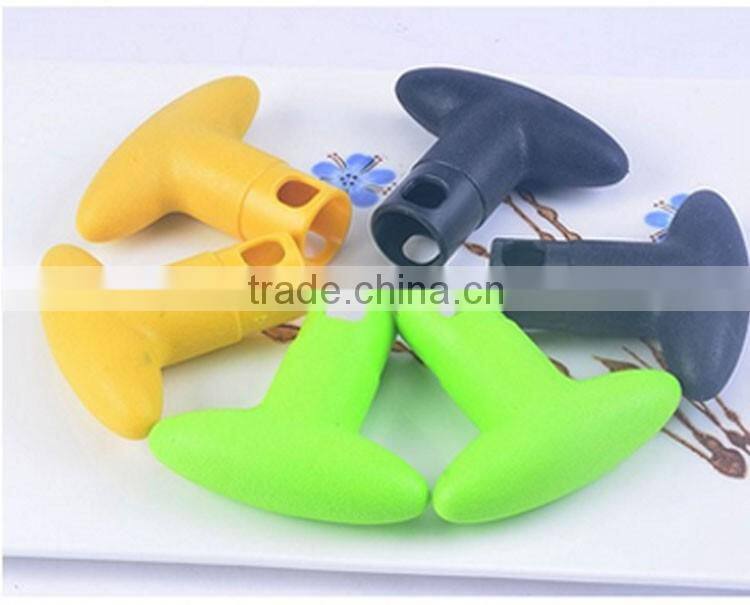 Stainless Steel Cutting Blade Pineapple Easy Peeler Slicer and De-Corer - 3 in 1 Tool (Black)