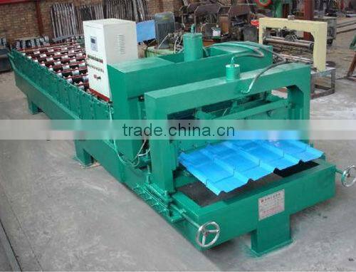 2013 Hot Sale Automatic 0.4-0.8mm Glazed Tile Roll Forming Machine LS-840-24