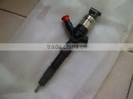 2KD-FTV, D, 4WD, D-4D injector 095000-8740 P.N. 23670-09360 095000-7760 on stock