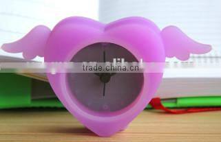 pink heart shape fashion silicone alarm clock with quartz