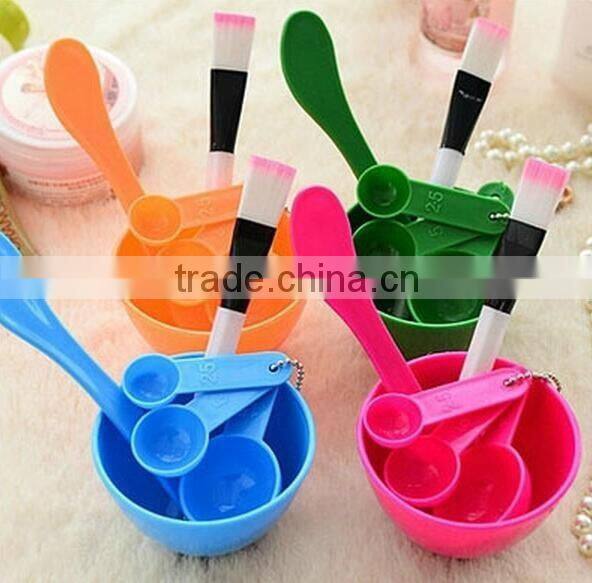 Hot sale 4 in 1 DIY Facial Mask Mixing Bowl Spoon Tools Set/facial mask bowl set