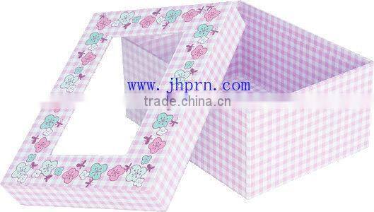 printed christmas gift box with card