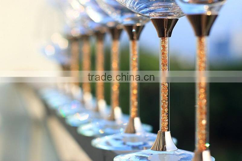 high quality new fashion and unique toasting wine glasses gold crystal stem martini or whisky glass love gift drinking glass cup