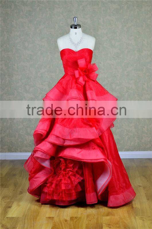 Western style strapless A-line ruched layered red wedding dresses with organza