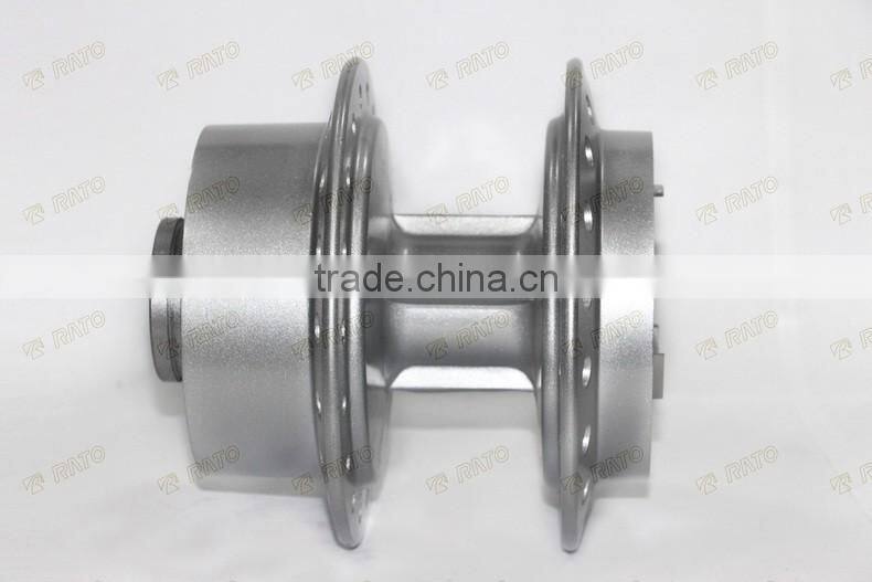 motorcycle rear hub with disc brake