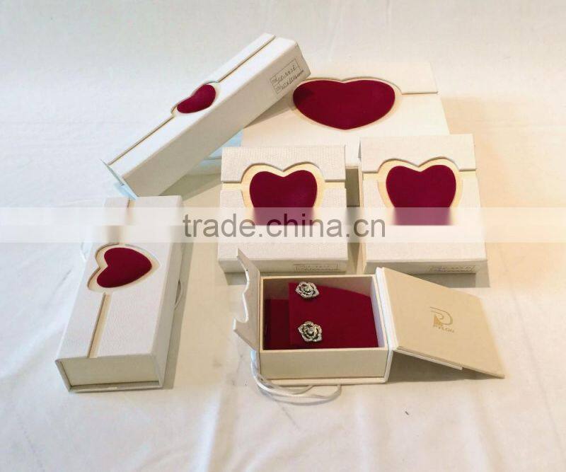 fashion & cheap heart style paper jewelry box box