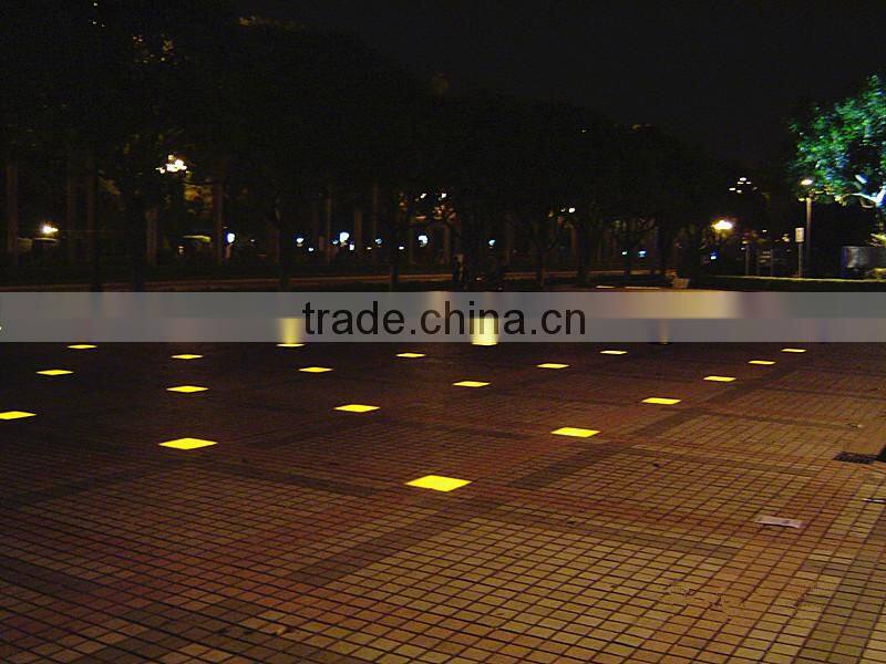 CE RoHS 3 years warranty waterproof ip67 garden decoration RGB outdoor glass led paver light