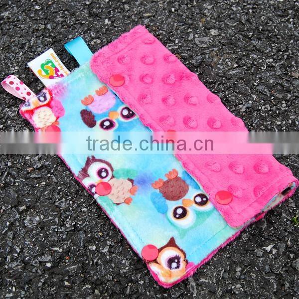 2016 Winter new style digital print owl pattern polyester drool pad