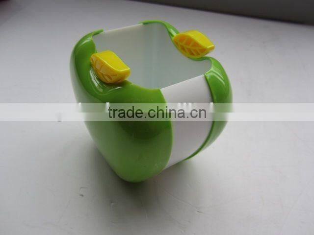 Colorful Apple-shaped Plastic Stationery STORAGE BUSKET/Multifunctional Pen Holder