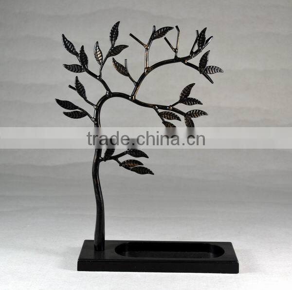 Metal tree jewelry display