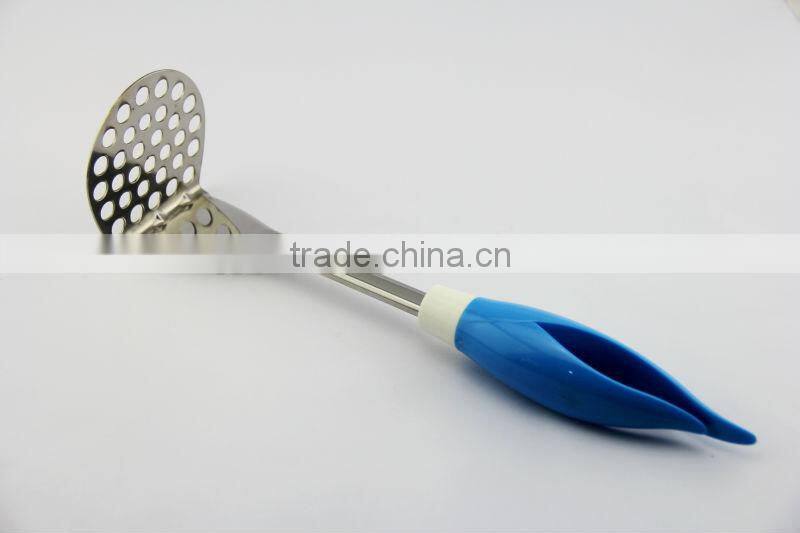 Top sales 2014 new design stainless steel kitchenware Smooth Potato Masher