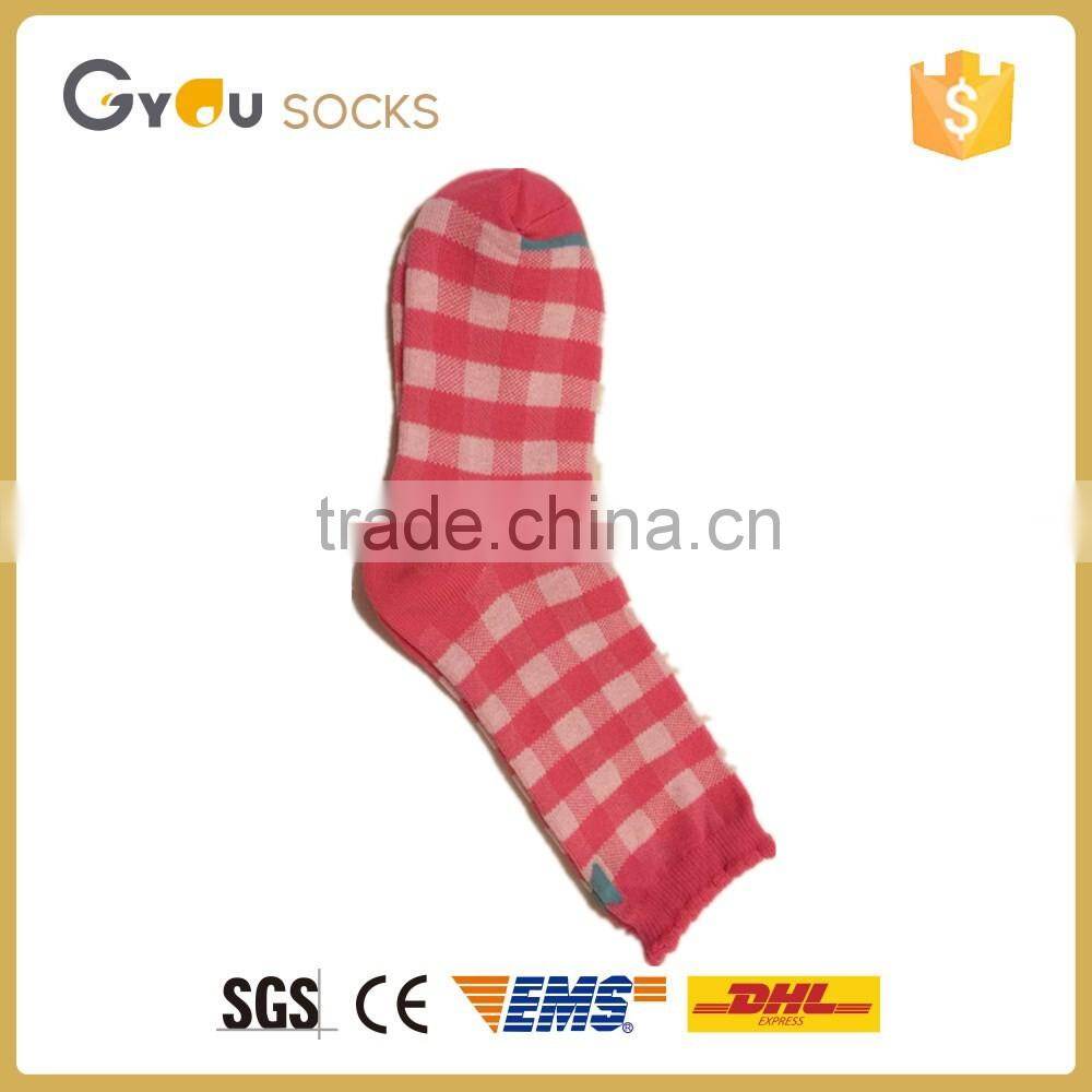 OEM women Pink grid Japan cotton tube socks in high quality
