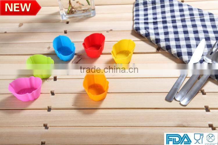 FDA standard hot sale lovely boy shape silicone cake mold