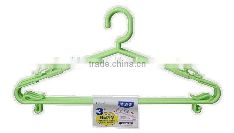 Strong Plastic Clothes Hanger & Garment Hanger with Adult Size