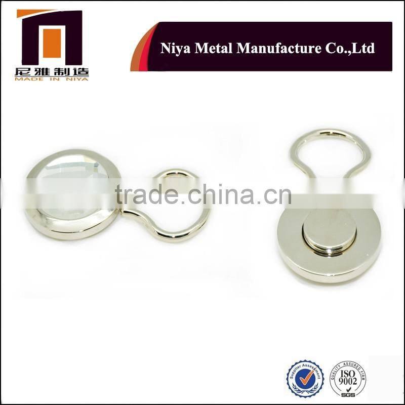 Elegant appearance White crystal blink Magnetic Metal Eyeglass Holder