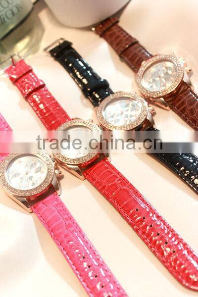 Japan movt diamond quartz watches made in China