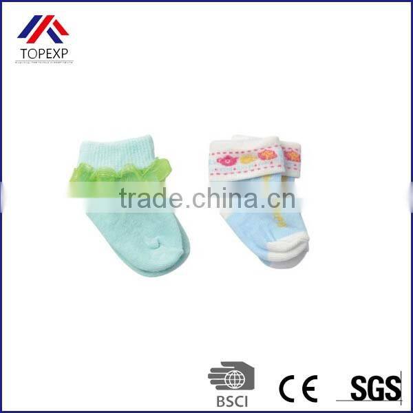 Toddlers Socks With Decorative Border