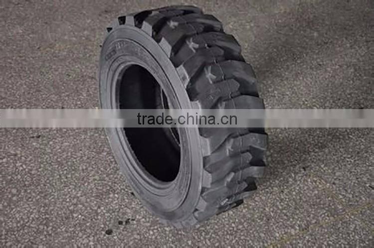 Industrial tractor tyre R4 16.9-24
