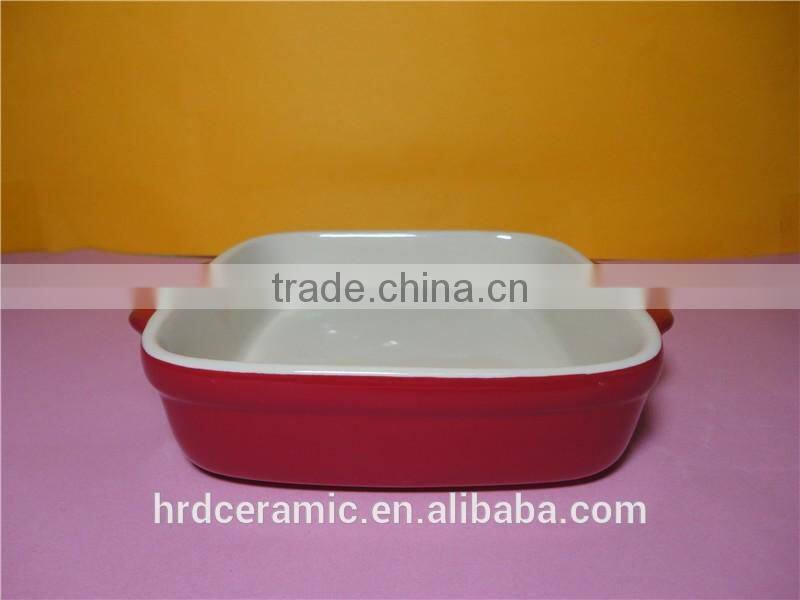 Microwave safe porcelain red oven ware bakeware with handle