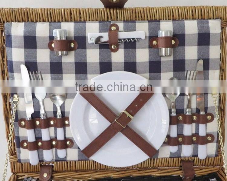 China customized cheap 2 person type insulation wicker willow picnic basket with cheeseboard cooler bag