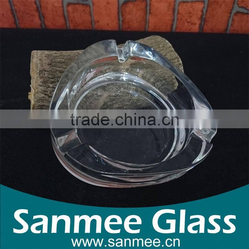 Clear Triangle Portable Glass Cigar Ashtray for Wholesale