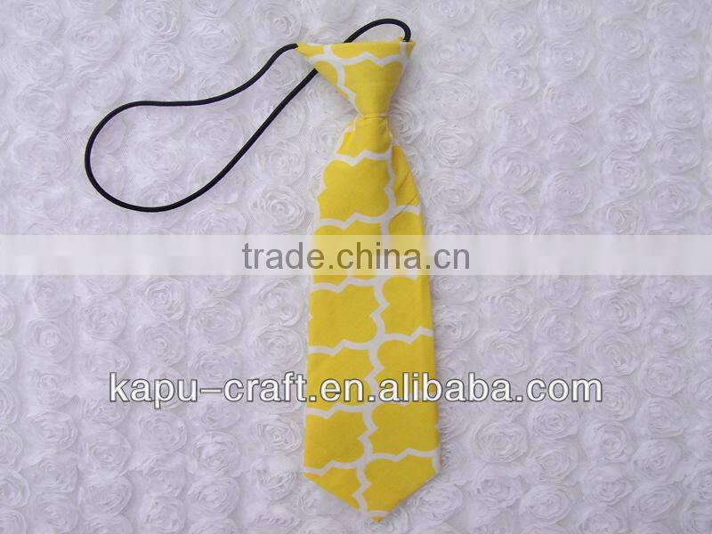 Hot pink quatrefoil cute baby tie pattern