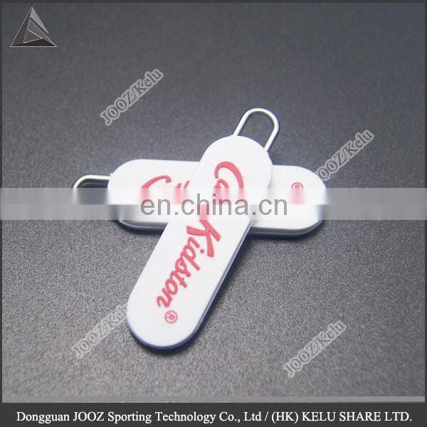 fashion and beautiful garment accessory custom zipper puller silicone zipper slider
