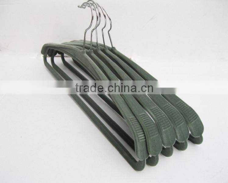 Wholesale New Designed Luxury Non-slip Velvet Hangers