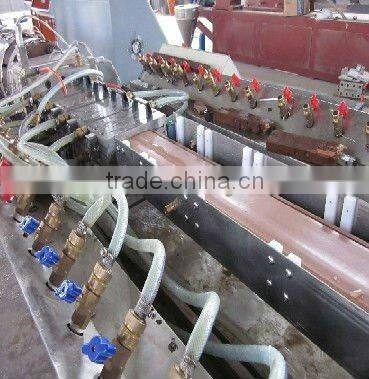 Co-extrusion Foamed WPC Profile Production Line/ WPC Extruder Machinery